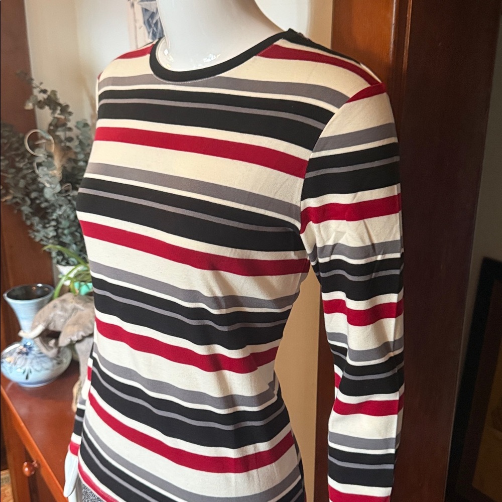 NWT Northern Reflections cotton size small Multicolor Striped Top